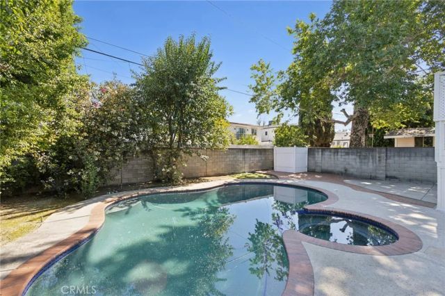 16762 Otsego Street, Encino, CA 91436