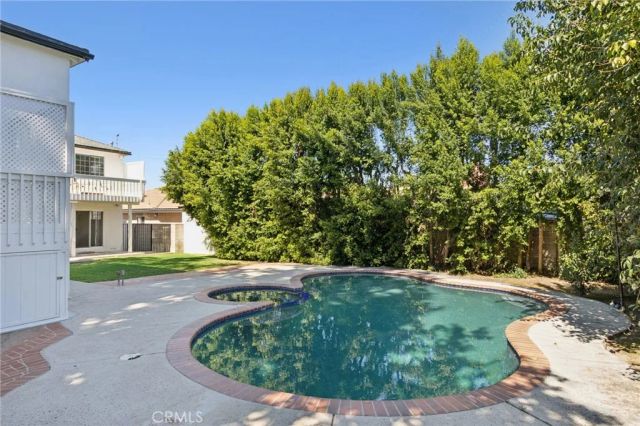 16762 Otsego Street, Encino, CA 91436