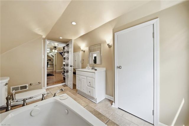 6113 Pamlico CIR, Norfolk, VA 23513