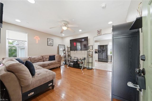 6113 Pamlico CIR, Norfolk, VA 23513