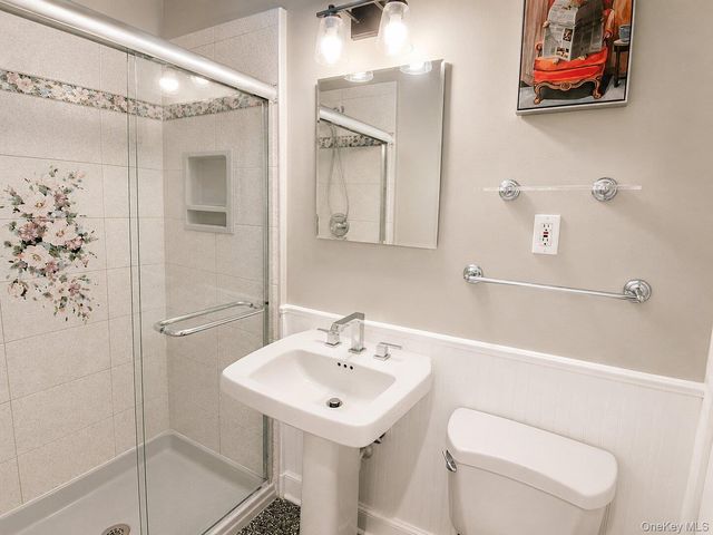 586 Harless Place, West Hempstead, NY 11552