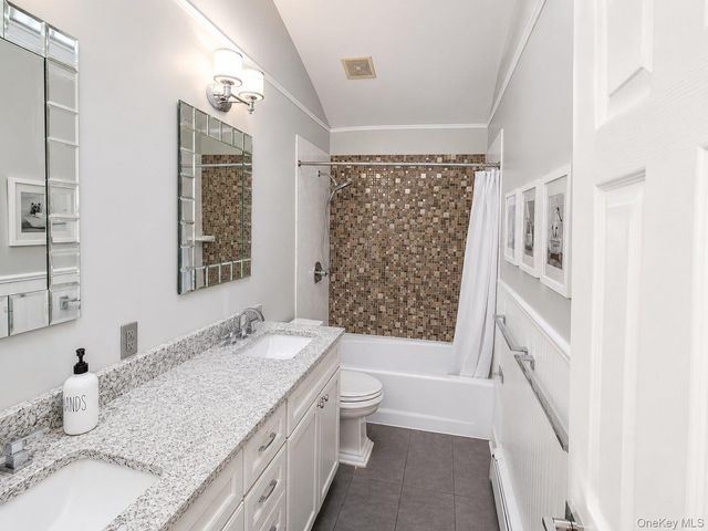 586 Harless Place, West Hempstead, NY 11552
