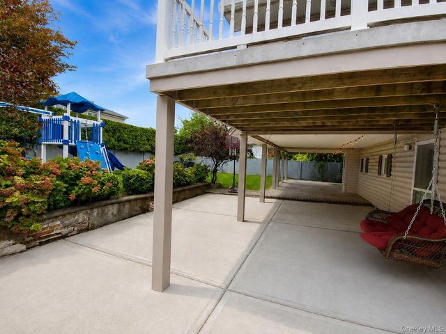 586 Harless Place, West Hempstead, NY 11552