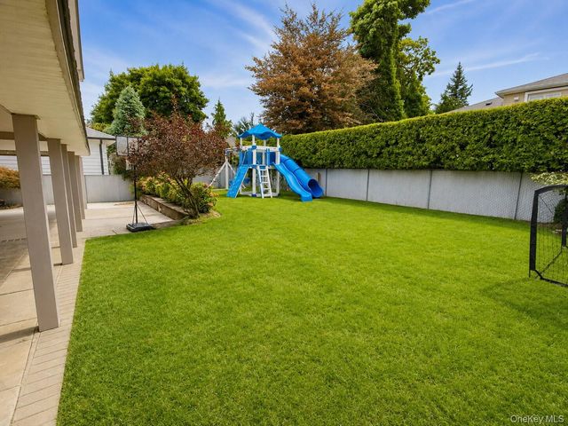 586 Harless Place, West Hempstead, NY 11552