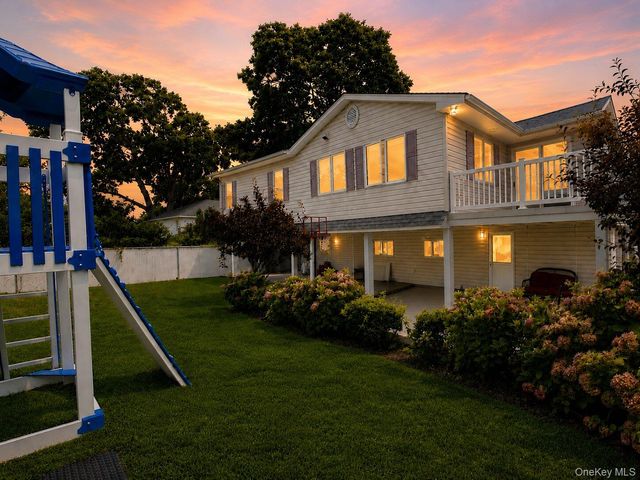 586 Harless Place, West Hempstead, NY 11552