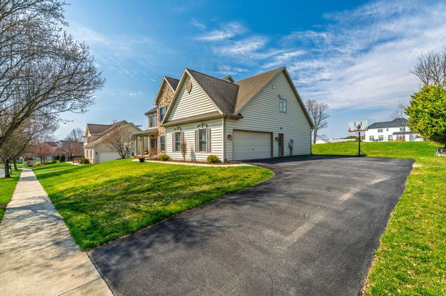 2279 PULLMAN WAY, Hummelstown, PA 17036