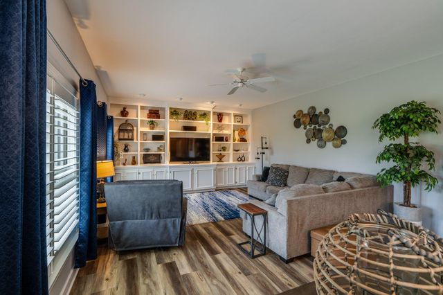 2279 PULLMAN WAY, Hummelstown, PA 17036