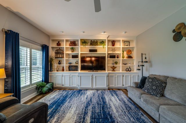 2279 PULLMAN WAY, Hummelstown, PA 17036