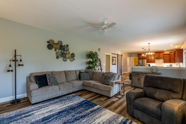 2279 PULLMAN WAY, Hummelstown, PA 17036