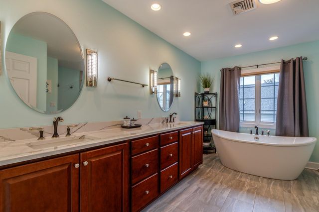 2279 PULLMAN WAY, Hummelstown, PA 17036