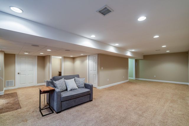 2279 PULLMAN WAY, Hummelstown, PA 17036