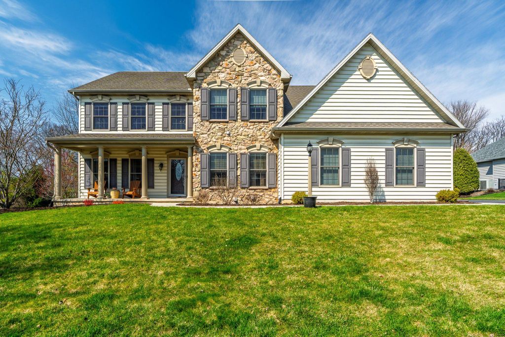 2279 PULLMAN WAY, Hummelstown, PA 17036