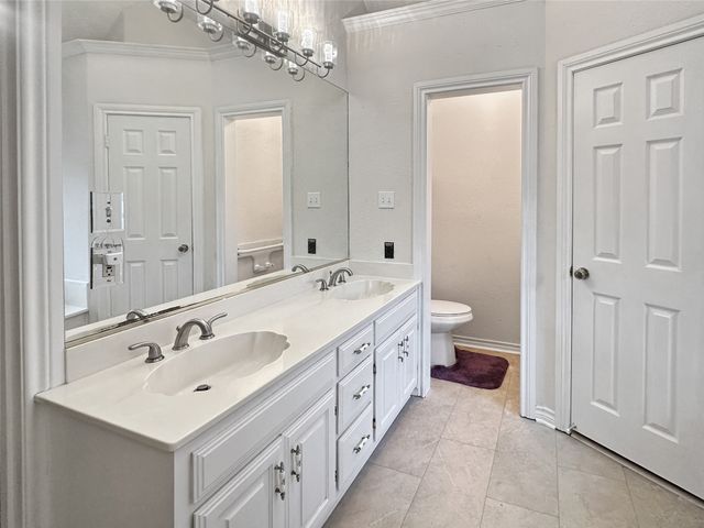 1320 Thistlewood Drive, Desoto, TX 75115