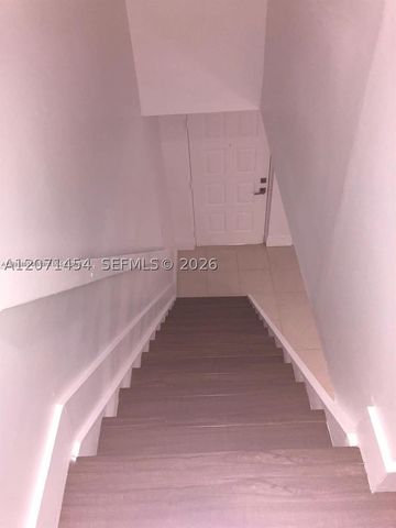 8670 NW 6th Ln 4-208, Miami, FL 33126