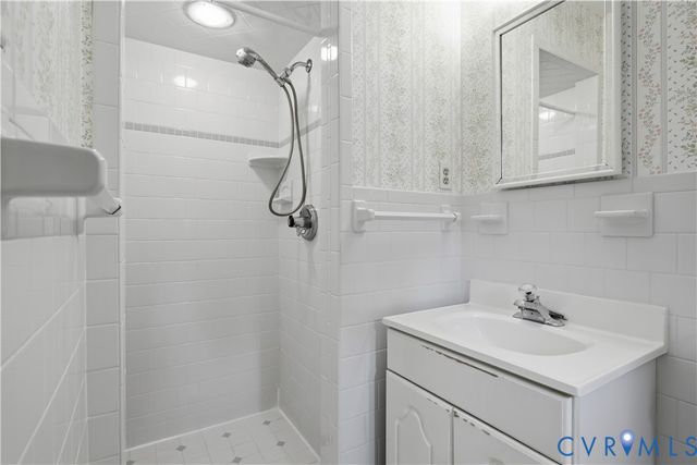 3641 Kiefer Rd, Chester, VA 23831