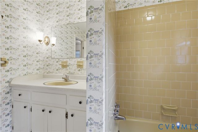 3641 Kiefer Rd, Chester, VA 23831