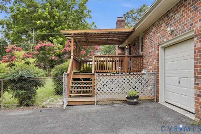 3641 Kiefer Rd, Chester, VA 23831