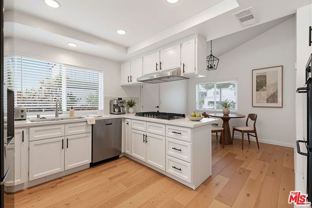 12346 Evensong Drive, Los Angeles, CA 90064