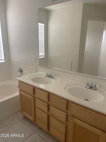 2950 E TYSON Court, Gilbert, AZ 85295