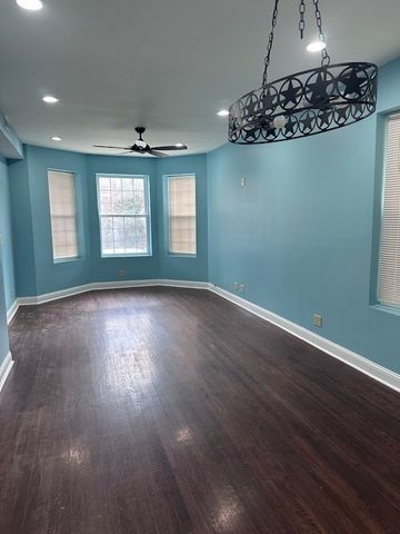 1028 N Central Park Avenue 1, Chicago, IL 60651