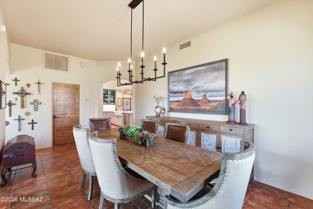 929 N Leutea Drive, Tucson, AZ 85745