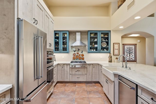 929 N Leutea Drive, Tucson, AZ 85745