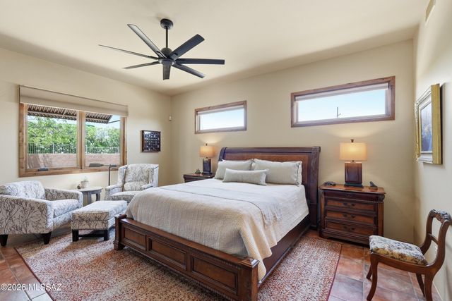 929 N Leutea Drive, Tucson, AZ 85745