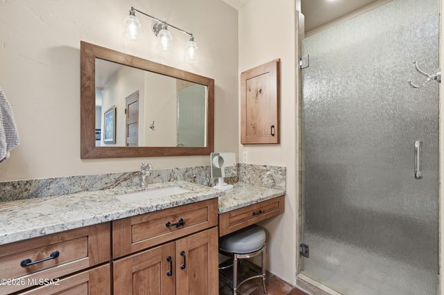 929 N Leutea Drive, Tucson, AZ 85745