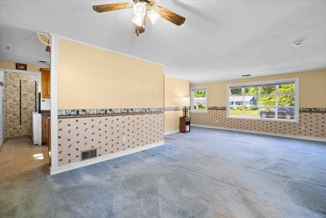 27 Nadine Rd, Brockton, MA 02302
