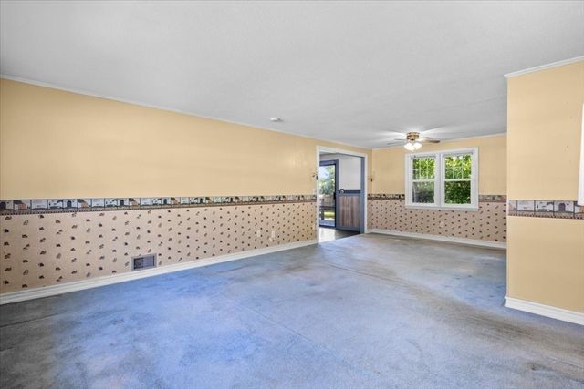 27 Nadine Rd, Brockton, MA 02302