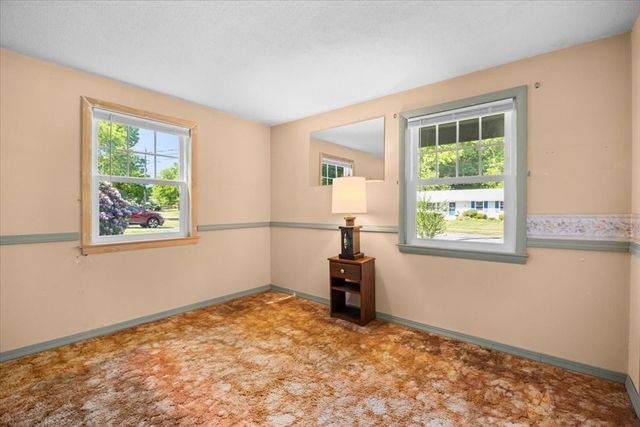 27 Nadine Rd, Brockton, MA 02302
