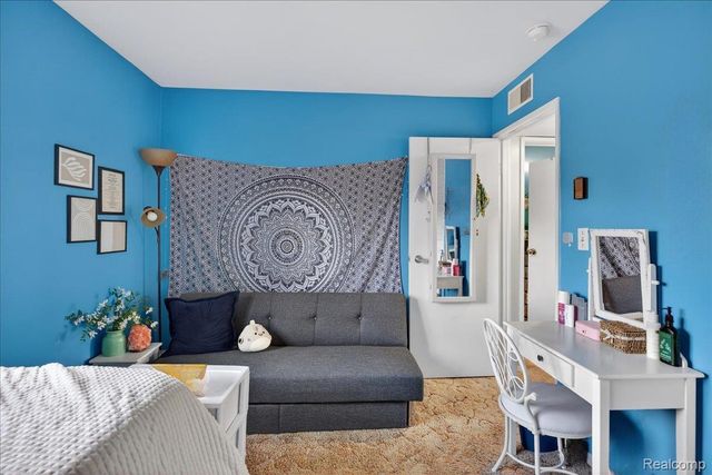 1878 Colonial Village Way 4, Waterford Charter Township, MI 48328