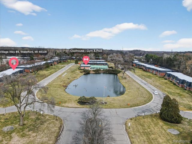 1878 Colonial Village Way 4, Waterford Charter Township, MI 48328