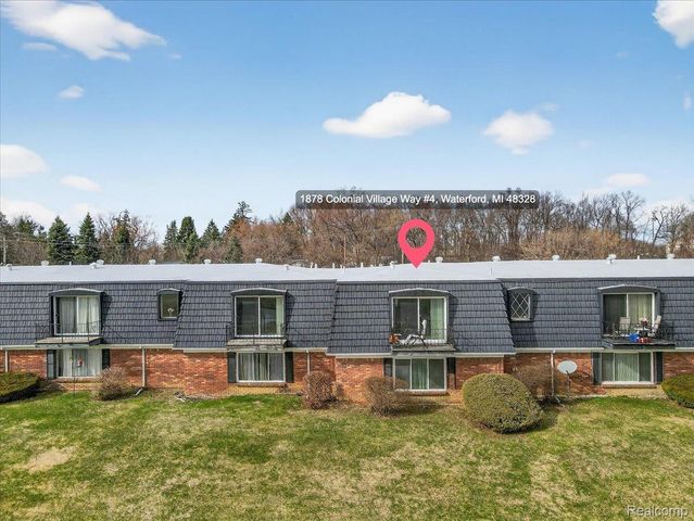 1878 Colonial Village Way 4, Waterford Charter Township, MI 48328