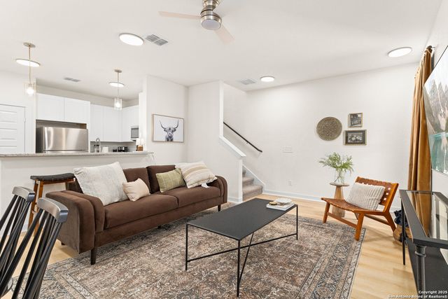 214 BONNIE BEND, San Antonio, TX 78253