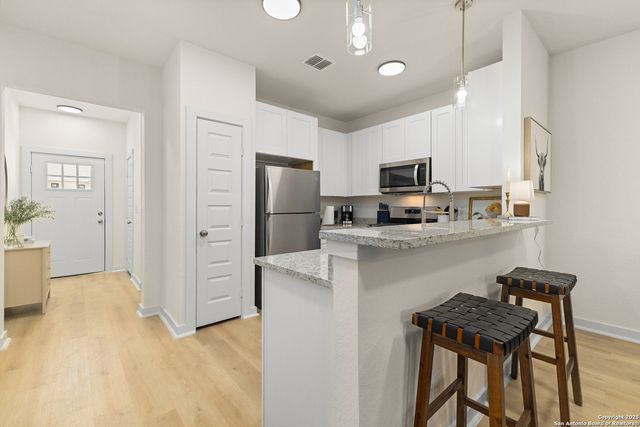 214 BONNIE BEND, San Antonio, TX 78253