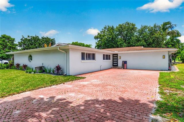 625 Sunnyside CT, Fort Myers, FL 33919