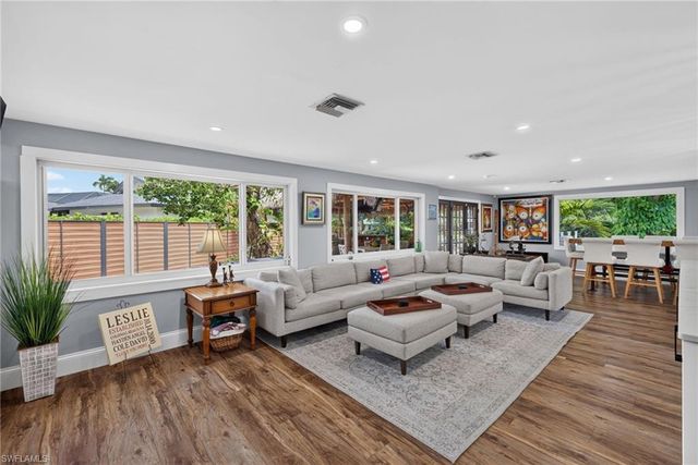 625 Sunnyside CT, Fort Myers, FL 33919