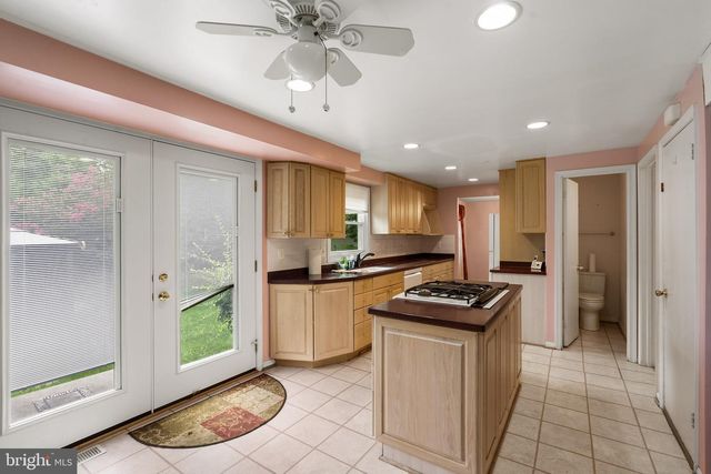 12630 ETRUSCAN DR, Herndon, VA 20171