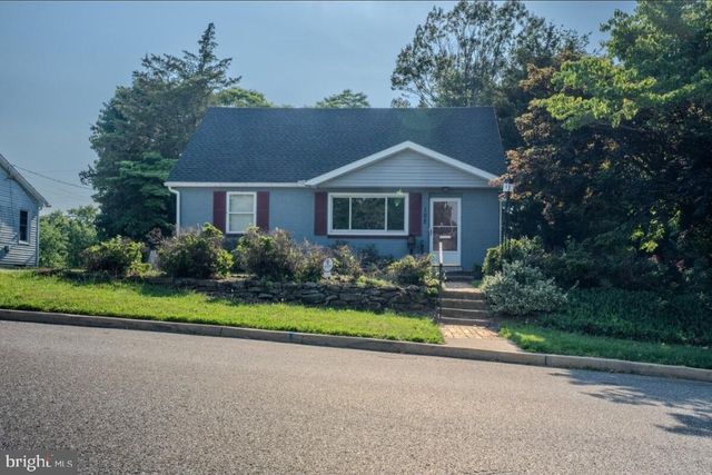 102 SPRING STREET, Bridgeton, NJ 08302