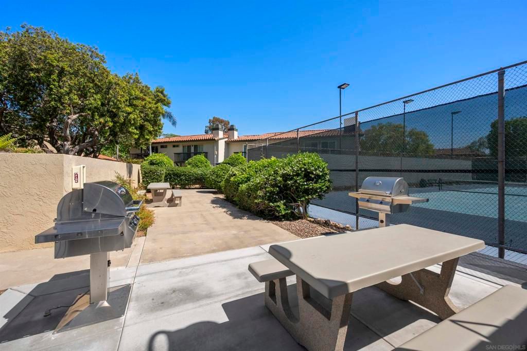 Image 38 of property listing at 6972 Camino Amero, San Diego, CA 92111