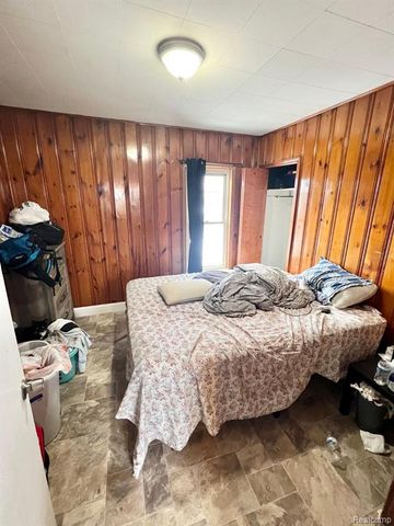 7252 Packard Avenue, Warren, MI 48091