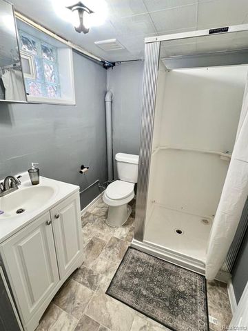 7252 Packard Avenue, Warren, MI 48091