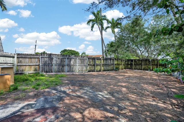7100 NW 1st Terrace, Miami, FL 33126