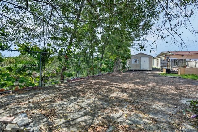7100 NW 1st Terrace, Miami, FL 33126