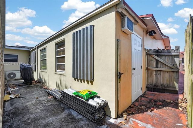 7100 NW 1st Terrace, Miami, FL 33126