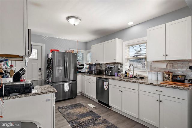 411 E WALNUT ST, Hebron, MD 21830