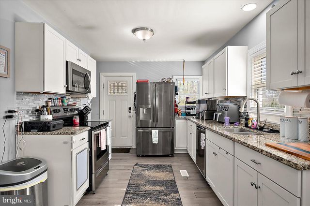 411 E WALNUT ST, Hebron, MD 21830