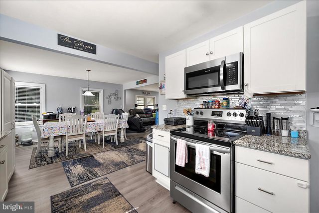 411 E WALNUT ST, Hebron, MD 21830