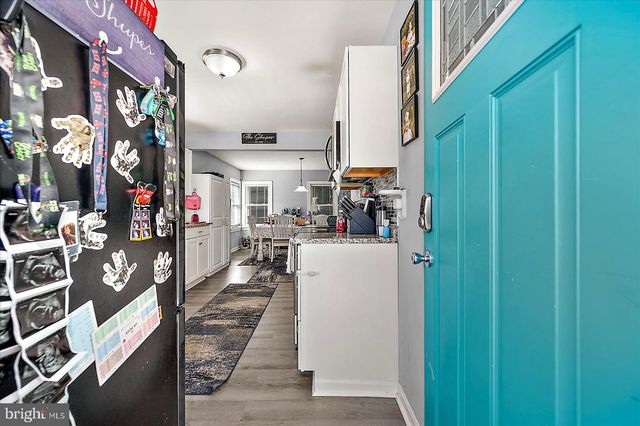 411 E WALNUT ST, Hebron, MD 21830